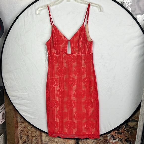 Lulus Avianna Red & Nude Lace Bodycon mini Dress, Size XS Cocktail sleeveless - Picture 2 of 16